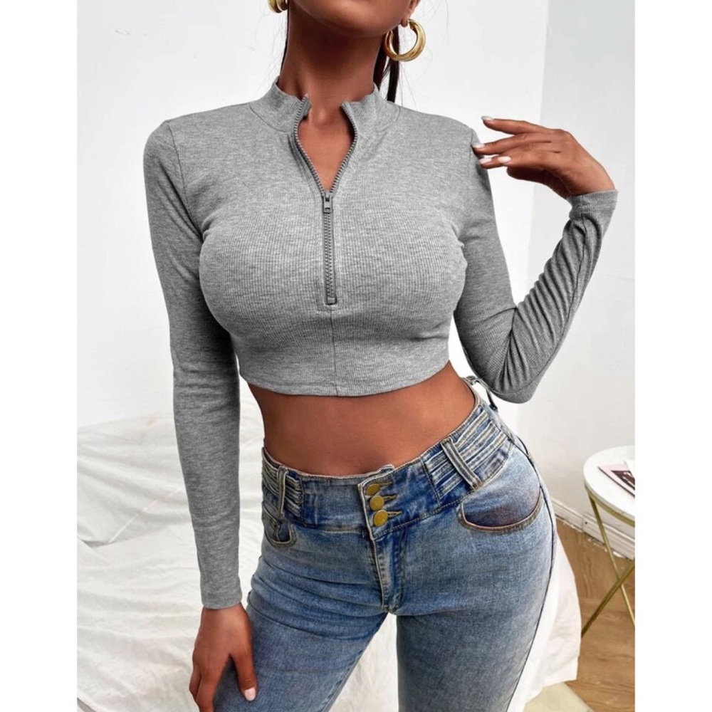 SHEIN Quarter Zip Crop Top
